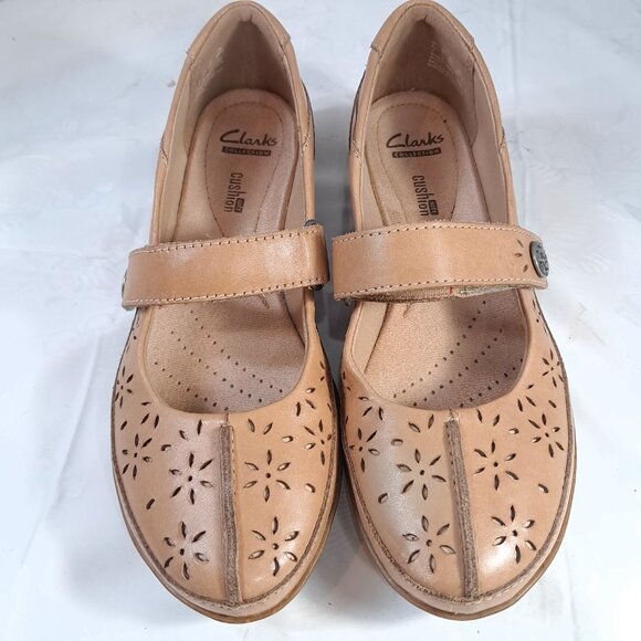 Clarks Shoes Womens sz 7 7M Everlay Bai Mary Jane Strap Comfort Wedge Brown tan - Picture 4 of 13